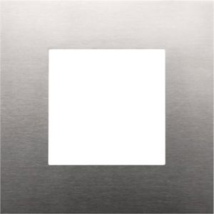 Niko, Enkelvoudige afdekplaat, Pure stainless steel on white